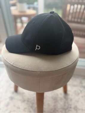 Black Ponyback Hat Everyday Fit